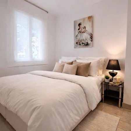 Luxury Terrace Walk To Palais Διαμέρισμα